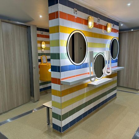 Wildflower, Premium Plus Hot Tub Lodge South Cerney Extérieur photo